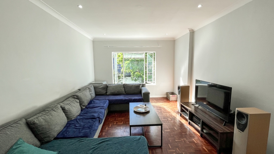 To Let 3 Bedroom Property for Rent in Wynberg Upper Western Cape